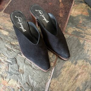 Free People Black Mules